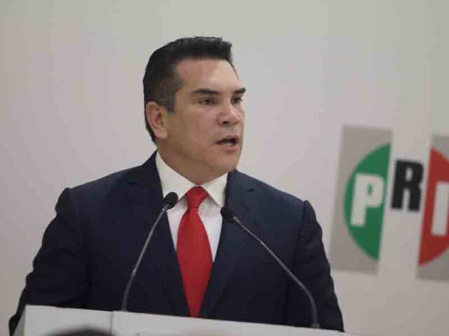 Alejandro Moreno Cardenas, presidente del Partido Revolucionario institucional (PRI) encabezó Sesión de Instalación y Primera Sesión Ordinaria de la Comisión Política Permanente
