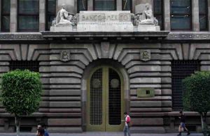 Alcanzan nuevo récord de 230 mil mdd las reservas internacionales