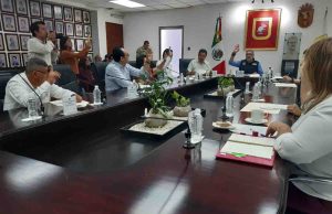 Cabildo «conejo» aprueba entrega de 691 mil pesos a barrenderos y jardineros