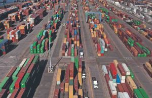 Aranceles de 25% de Trump llevarían a la economía mexicana a recesión: Standard and Poor’s; ve tipo de cambio en 22.38 pesos