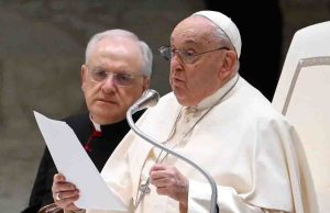 Vaticano condiciona ingreso de jóvenes homosexuales al sacerdocio