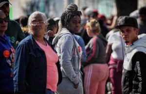 Indocumentados que buscaban llegar a EU «ya no pueden transitar» por el país: Guerra