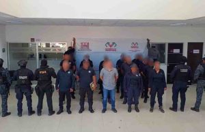 Operativo en Chiapas desarticula red de extorsión; caen 78 policías y autoridades