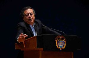 Petro responde a Trump con 50% de aranceles, y una carta sobre resistencia y dignidad