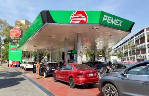 Refrenda Sheinbaum compromiso de no incrementar costo de gasolina