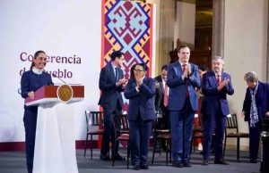 Aranceles en pausa por un mes, dice Sheinbaum tras hablar con Trump