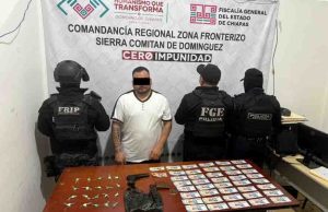 SSP y FGE detienen a masculino con presunta droga, arma y dinero en efectivo en Comitán de Domínguez