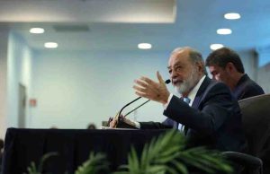 Slim califica de irracional postura de EU frente al narcotráfico; critica ausencia de militares en su frontera