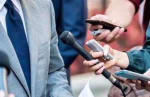 Cambiarían Constitución para proteger a personas defensoras de DH y periodistas