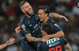 Rayados arrolló a Pumas en CU con ‘un par de polémicas’; Ramos fue expulsado