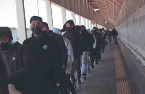 Remesas caen por primera vez en un año; bajan de los 5 mil mdd mensuales en medio de deportaciones masivas