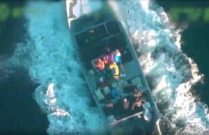 Aseguran 4.5 toneladas de cocaína y detienen a cuatro, en las costas de Baja California