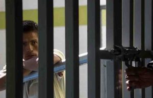 Van por estímulos fiscales para empresas que contraten a personas que salieron de la cárcel