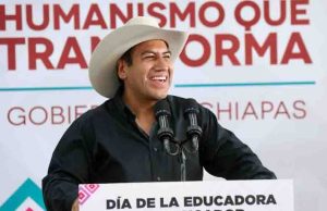 Eduardo Ramírez reconoce a educadoras y educadores y los invita a sumarse al programa Chiapas Puede