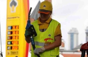 Gobierno regresa estímulo a diésel y ‘da otro empujoncito’ a gasolina Magna; ¿Cuánto impuesto se paga por litro?
