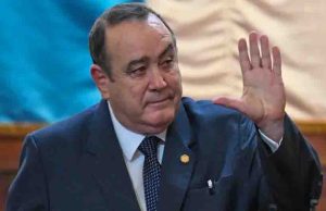 Londres sanciona a Alejandro Giammattei y a Consuelo Porras