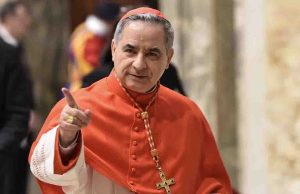 Pelea en Vaticano: Cardenal destituido por Francisco exige participar en Cónclave; fue condenado a prisión por irregularidades financieras