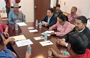 Entrega CNTE pliego petitorio a SEP, SG e Issste con miras a huelga nacional del 15 de mayo